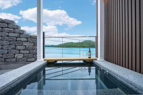 Geoje The Moon Pool Villa